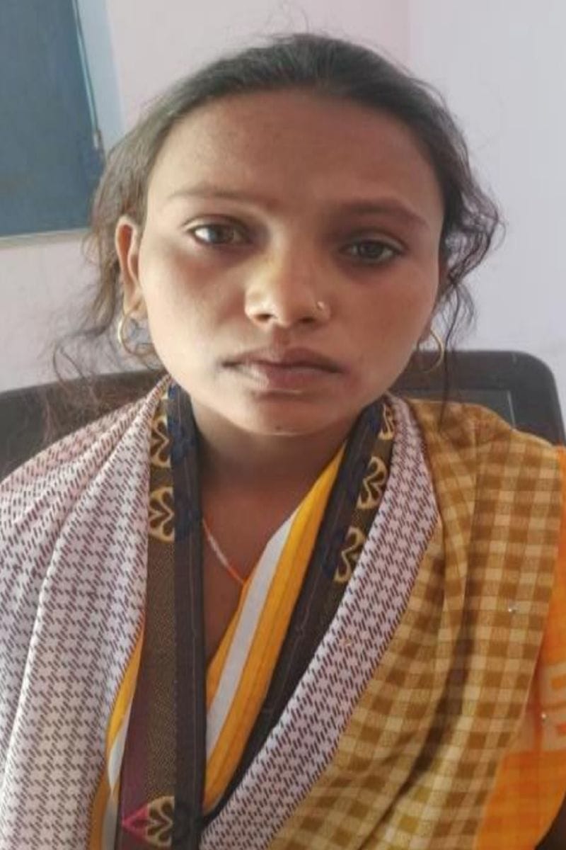 suicide at home,suicide case,suicide case tundla,suicide video,wife arrested