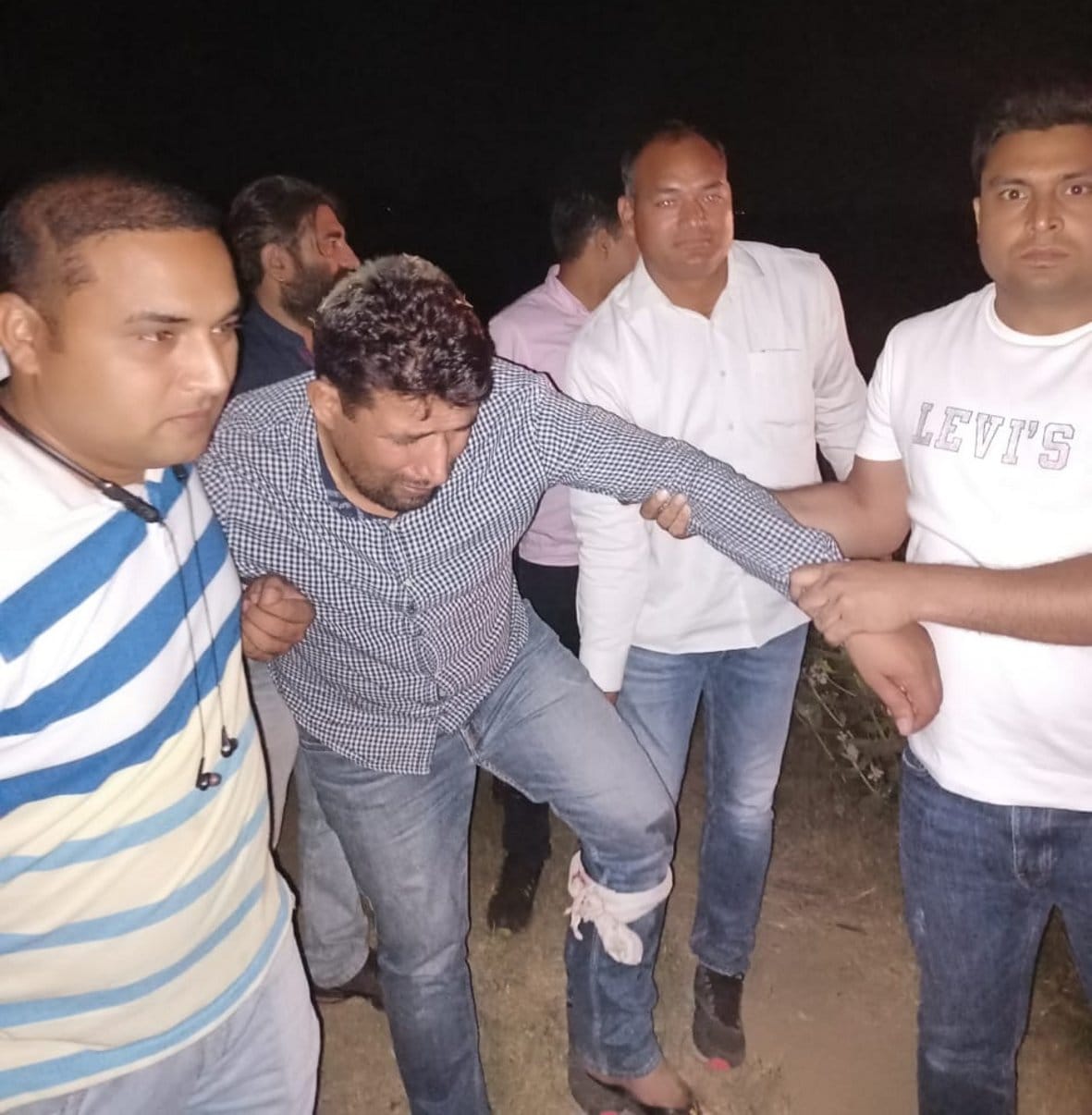 Two alcohol smugglers arrested after encounter