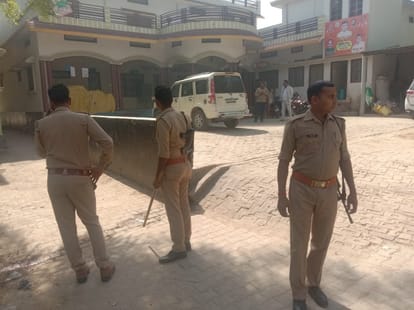clash between two Contestants of panchayat elections in Electoral rivalry  firing stone pelting in ballia