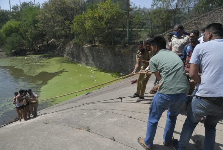 A Child drowned in Sukhna Chow of Chandigarh