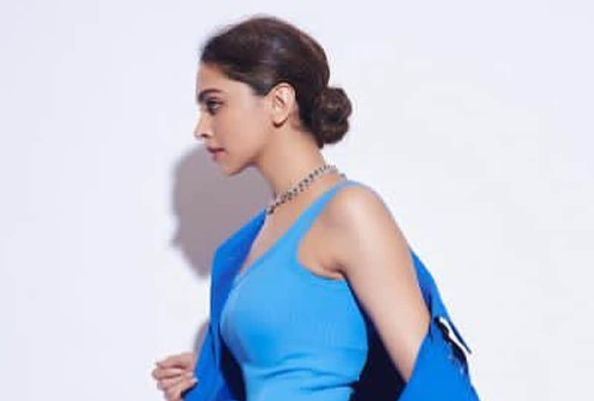 deepika padukone shares pic in blue dress show gorgeous style in summer