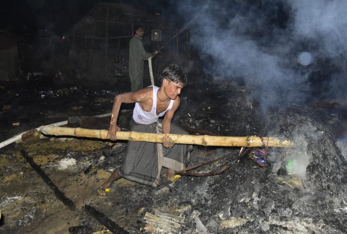 Fire in huts in Lucknow of uttar pradesh