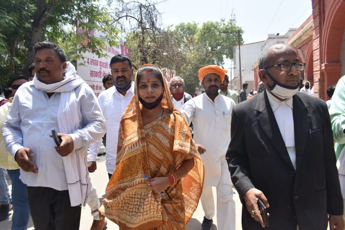 up panchayat chunav 2021: Former MP Dhananjay Singh wife will contest panchayat elections