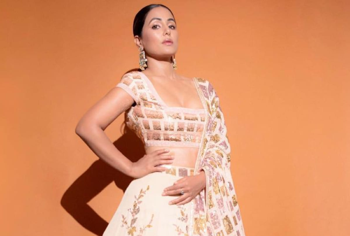 hina khan look gorgeous in manish malhotra lehenga