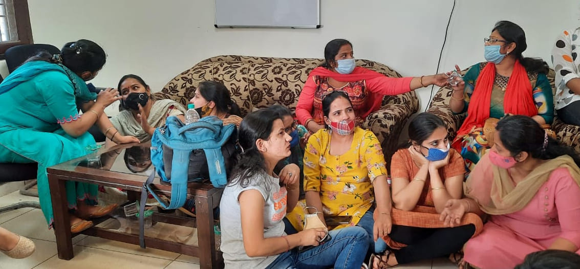 Parents sit on DEO office till evening in Ambala