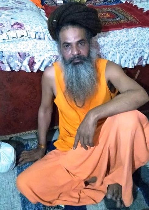 Mahant Hari Giri of Shiva temple located in village Sarnavali