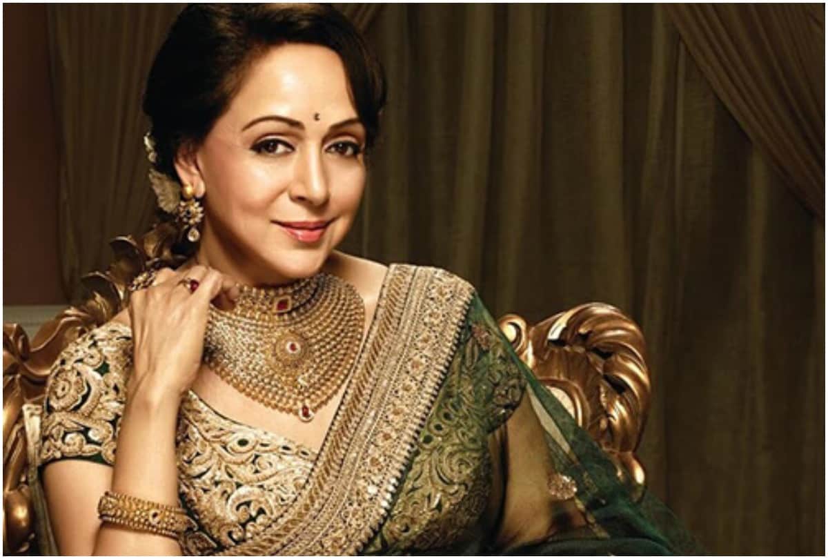 Hema malini talked about her relationship with sunny and bobby deol in an event know this story