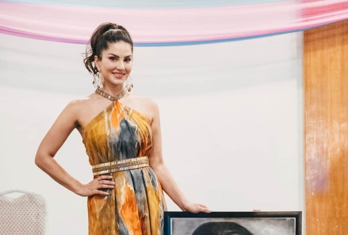 Sunny Leone and PETA India to serve meals to 10,000 Migrant Workers of Delhi