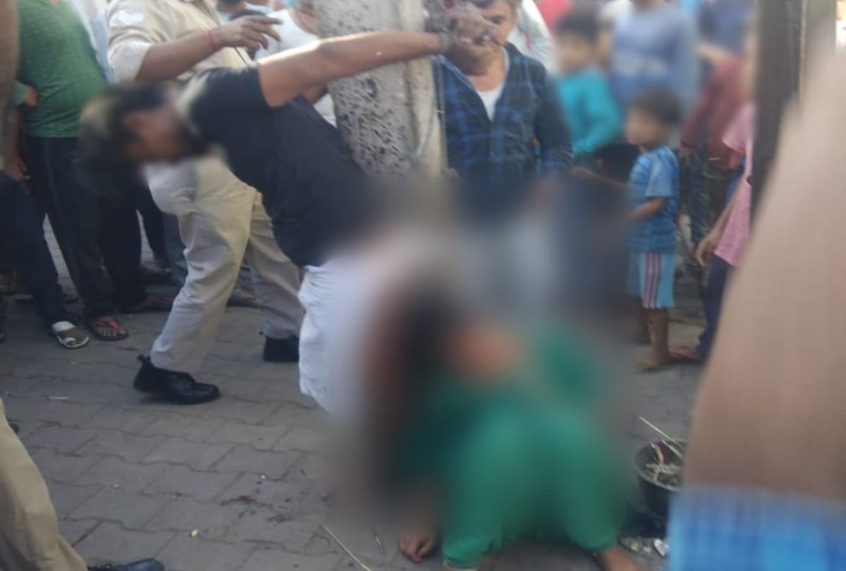 mob beat up boyfriend and girlfriend in agra
