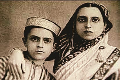 The tarnished heritage: Only in the paper is the sign of Pandit Nehru's birthplace