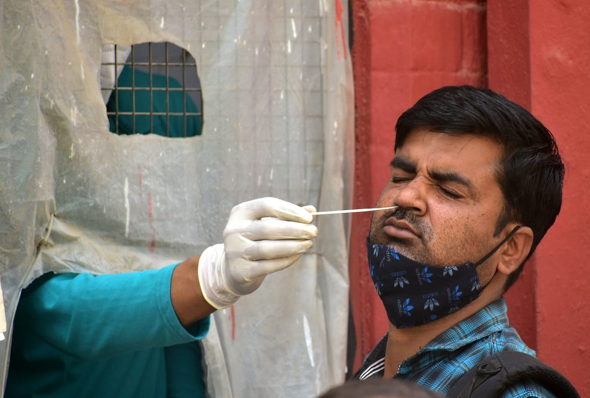 UP: In the last 24 hours, 27 new patients were found in the state, one died