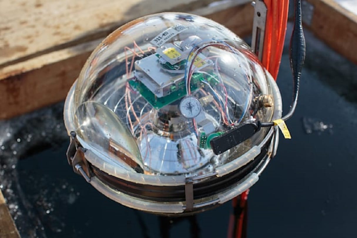 Russia: Telescope to discover ghost particle in worlds deepest Bical lake