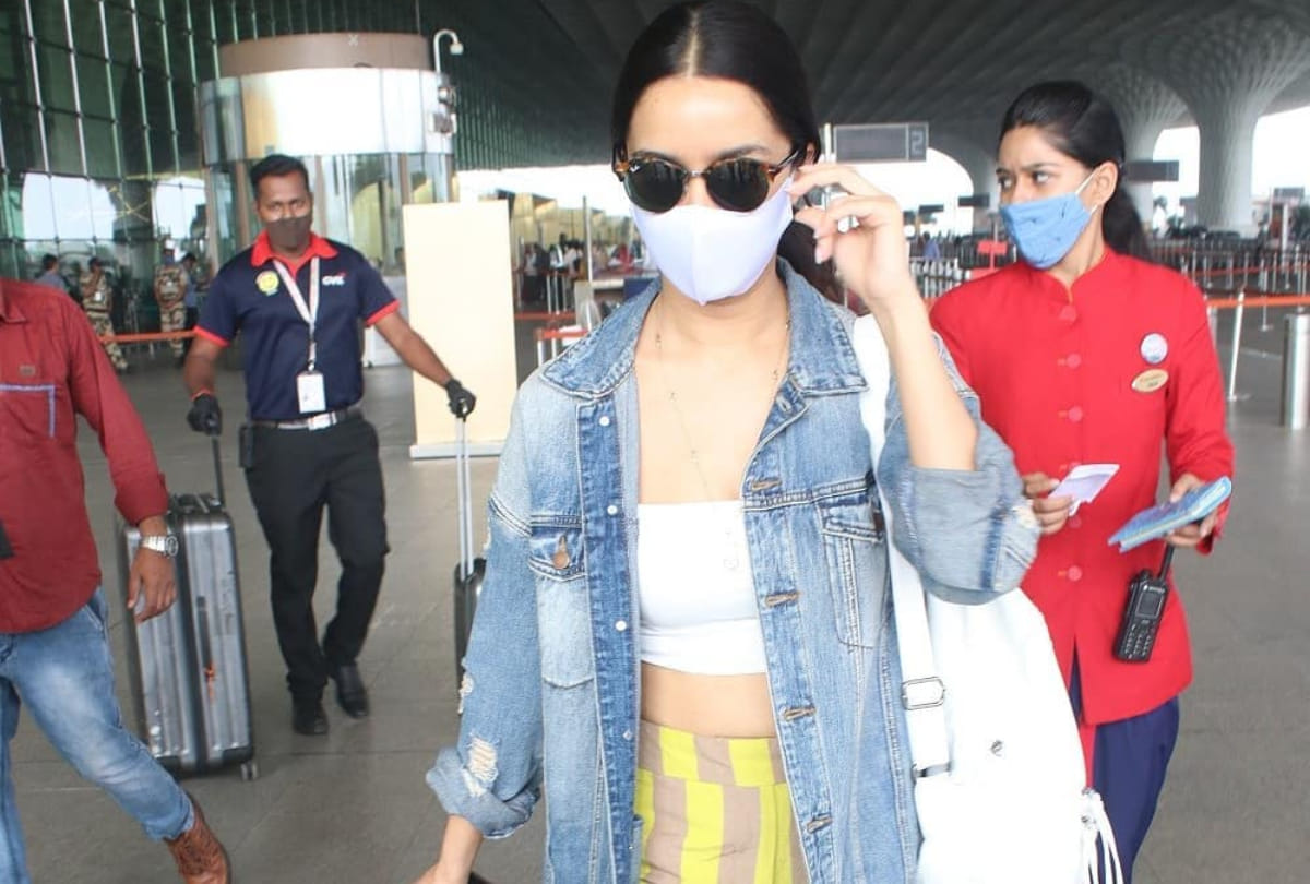shraddha kapoor summer cool look in tube top with striped pant