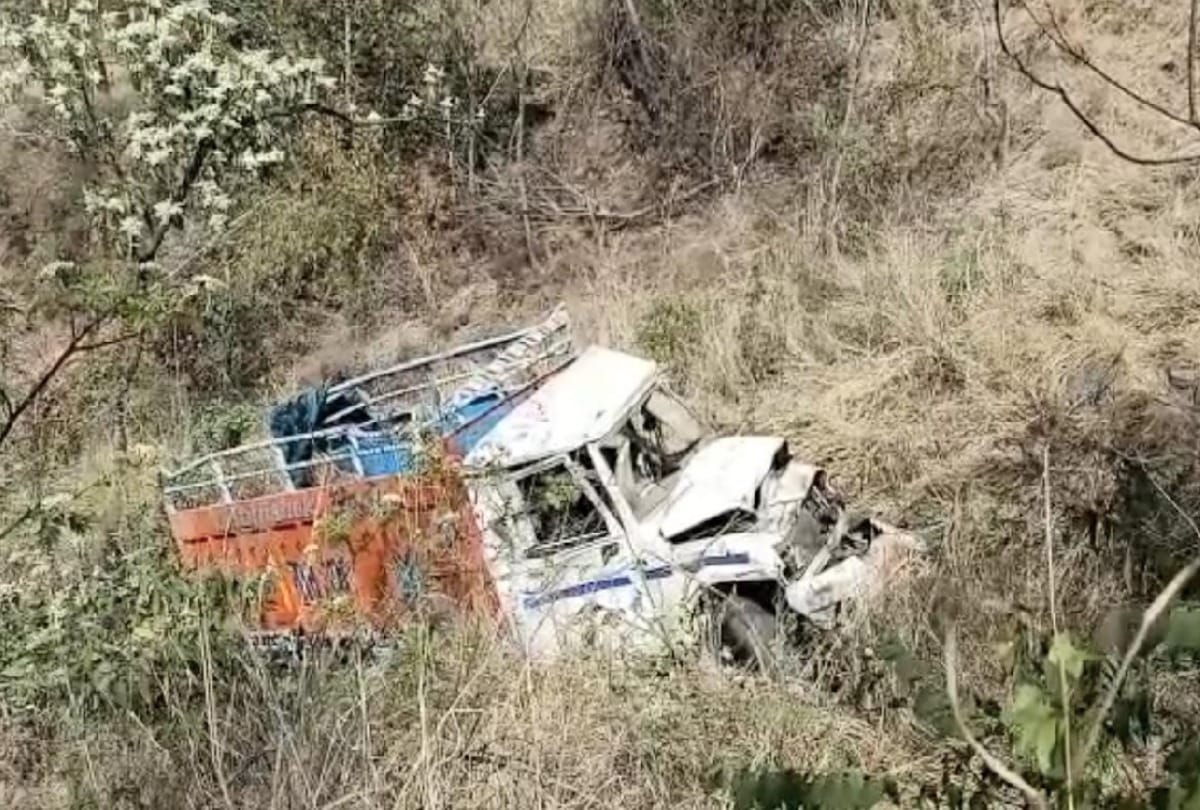 himachal news: First husband quarrel with wife, then thrown her into the ditch in solan