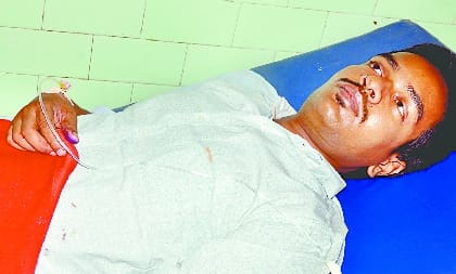 Young man looted by stabbing at Bareilly Junction
