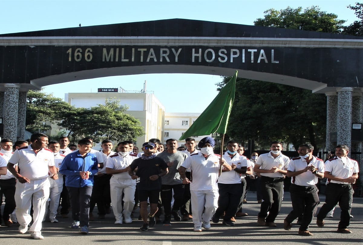 Army personnel P Velu set out on foot from Kashmir to Kanyakumari