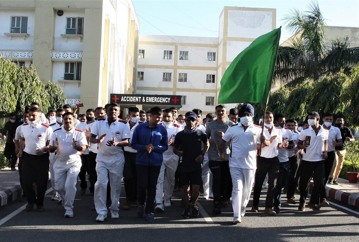 Army personnel P Velu set out on foot from Kashmir to Kanyakumari
