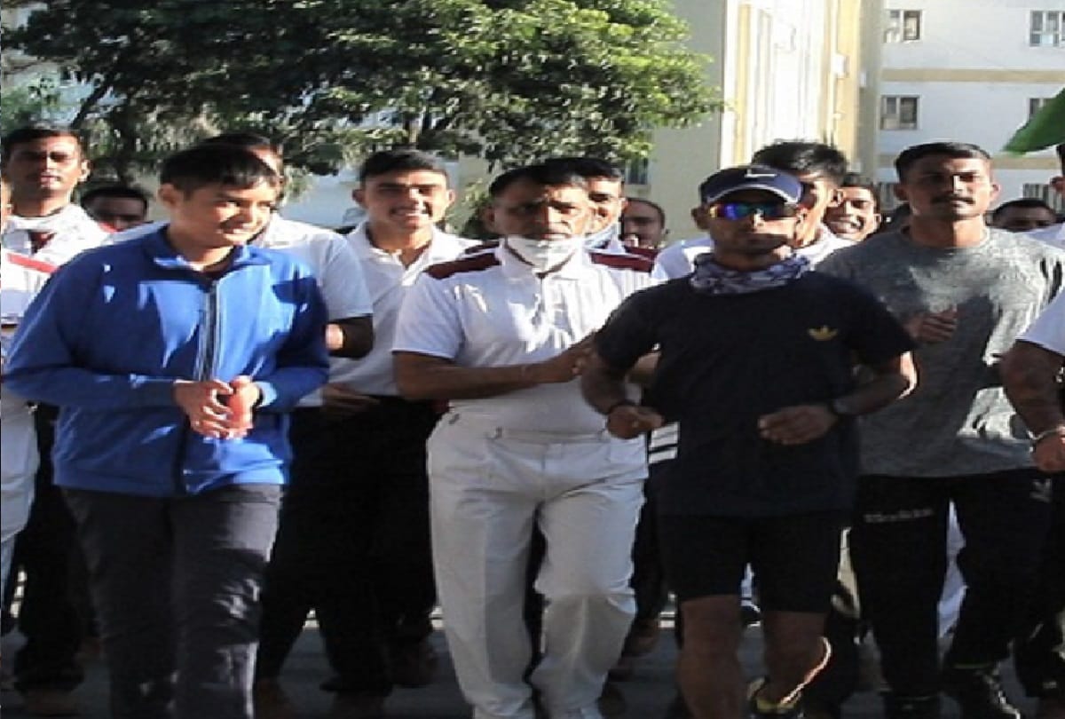 Army personnel P Velu set out on foot from Kashmir to Kanyakumari