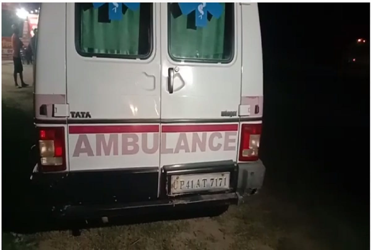 The ambulance presented to Mukhtar Ansari in court found in an abandoned condition at the dhaba