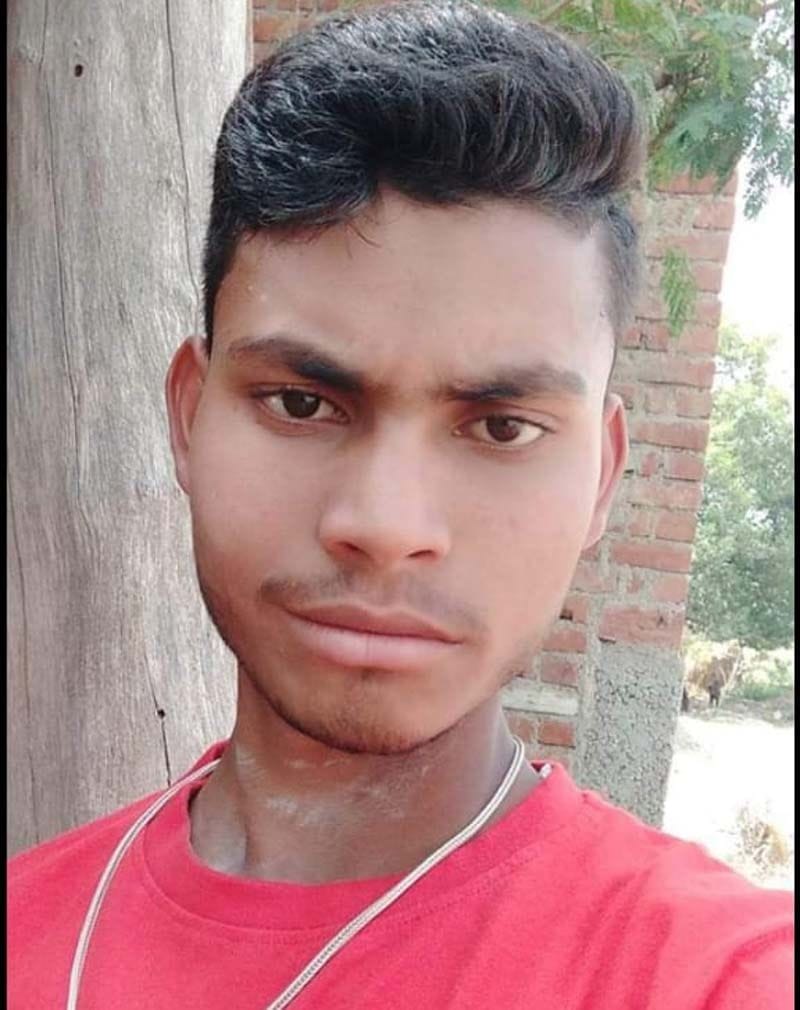 Brother was shocked by the death of his sister, gave life