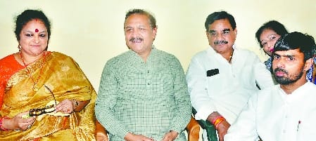 Congress to contest panchayat elections on farmers' issue: Shafi