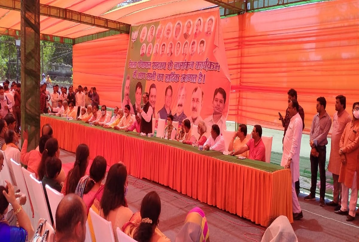 panchayat chunav 2021 Crowds of claimants thronged on the second day of nomination in Bareilly