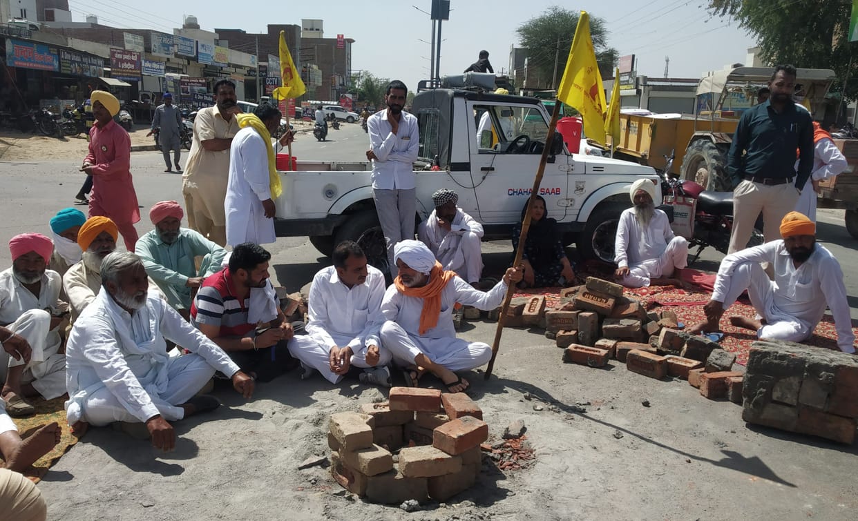 Kisan Chowk uprooted at night, farmers picket in the morning, remodel in the afternoon