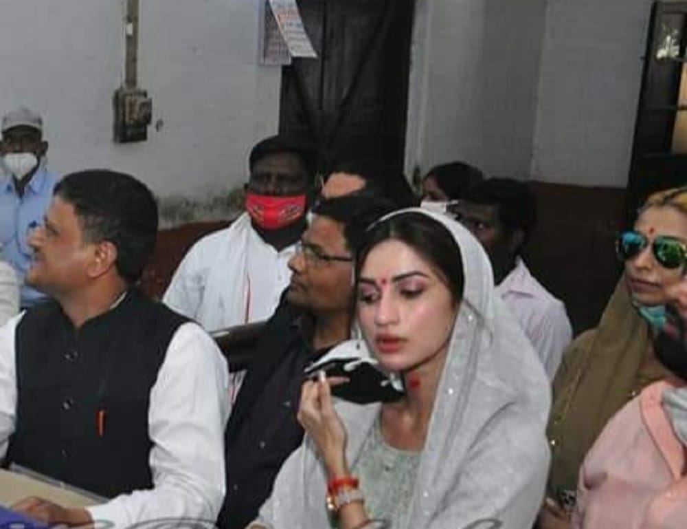 Actress-model Deeksha Singh filed nomination for the post of Zilla Panchayat member from Jaunpur