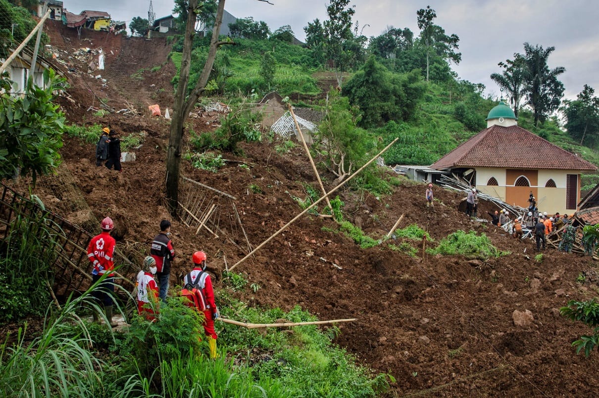 At least 41 people killed and many missing in landslide in Indonesia