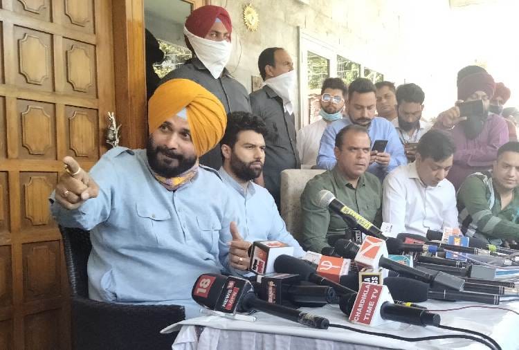 Congress MLA Navjot Singh Sidhu Opposes Direct Payment System Of Crop Procurement To Farmers