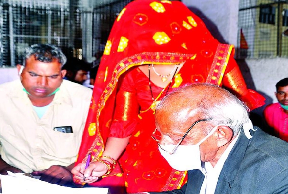 up panchayat chunav 2021: last day of nomination for Panchayat elections in Agra