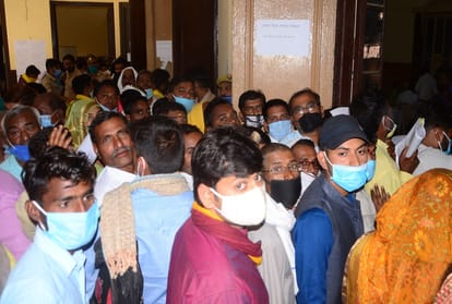 Panchayat Election Prayagraj: 950 nominations for the District Panchayat member on the very first day