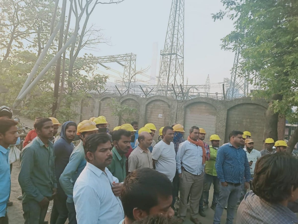 Many workers injured in Lanco Project accident due to shuttering fell down in sonbhadra anpara