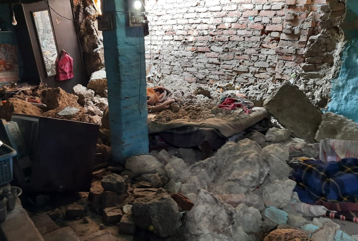 Wall collapsed, woman died and 4 injured