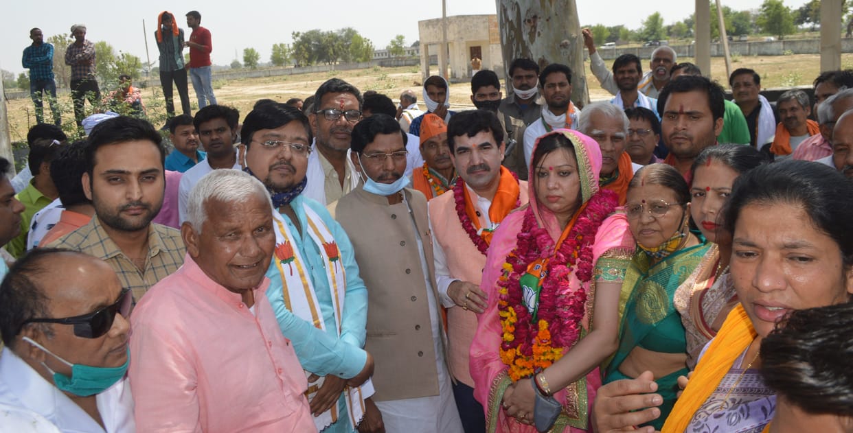 Hathras: BJP fielded Ritu Upadhyay in the election, from which party Ramveer Upadhyay, I do not know: Mukul Upadhyay