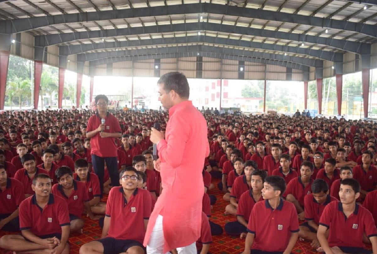 educational psychologist Acharya Pawan will start running Learn How to Learn campaign in gorakhpur