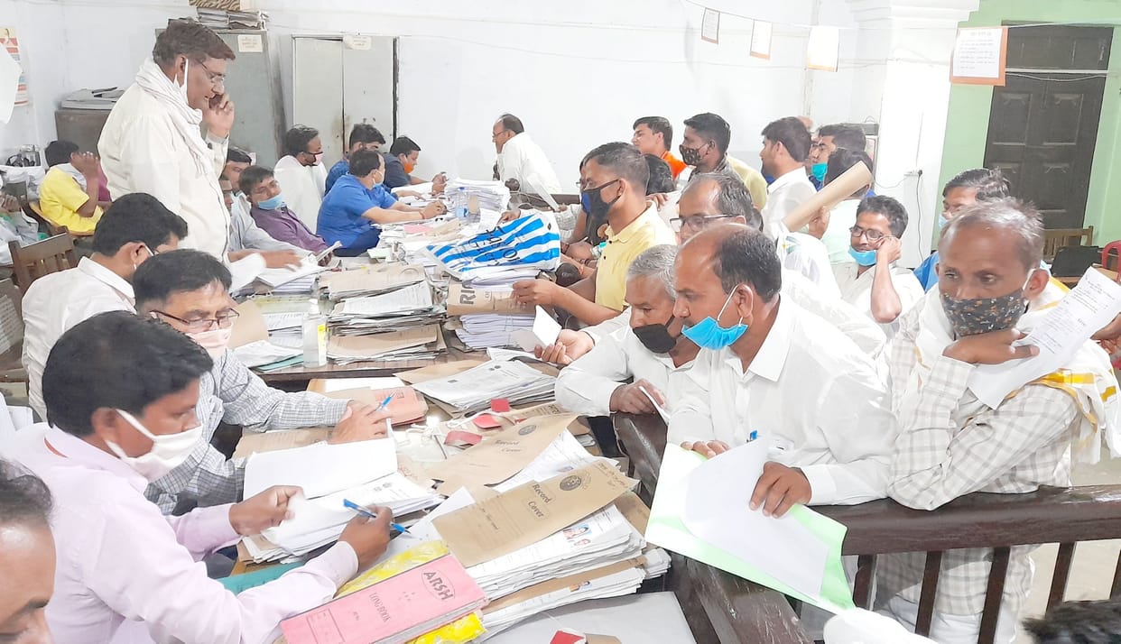 Examination of nomination papers started, four pamphlets rejected