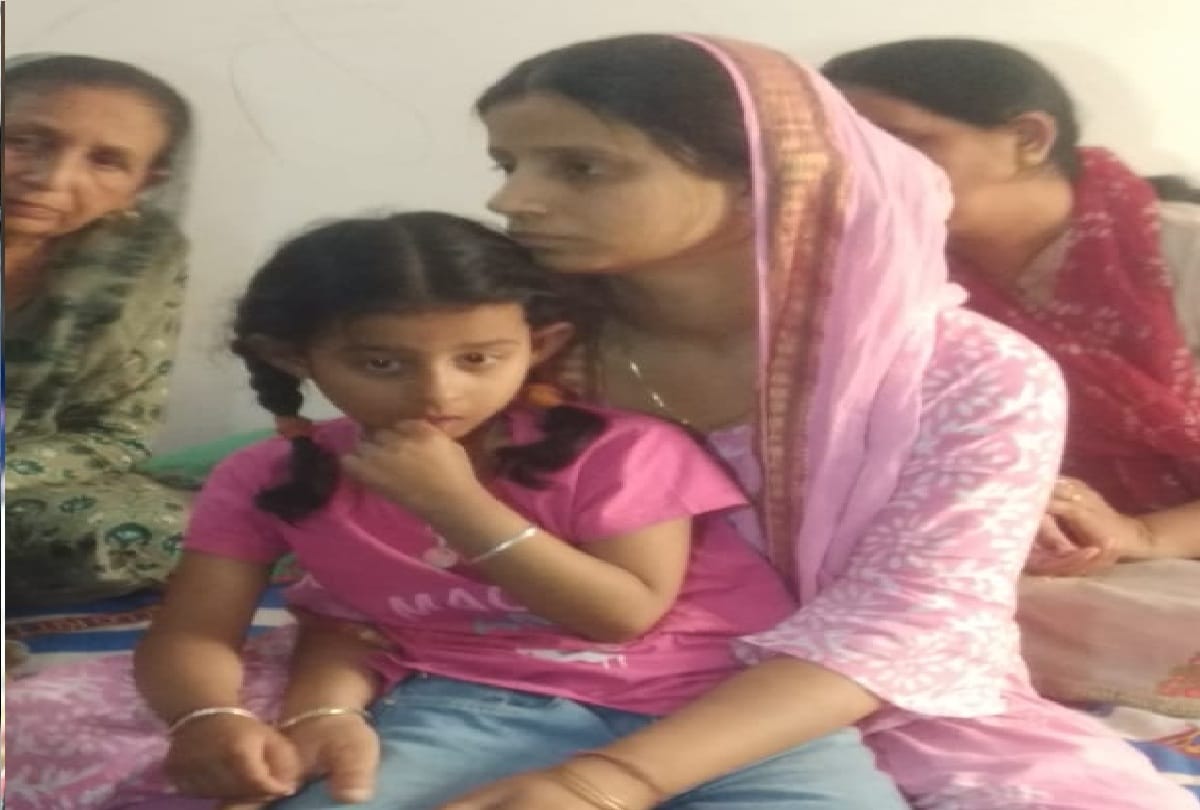 Chhattisgarh Naxal attack cobra ommando missing wife said Bring my husband back