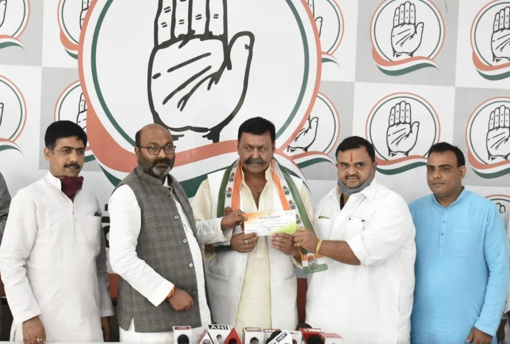 Faqir Siddique joins Congress.
