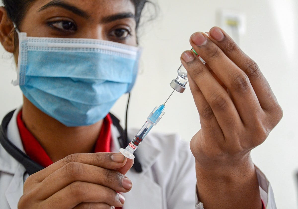 Many people were issued certificates in Srinagar without getting vaccinated