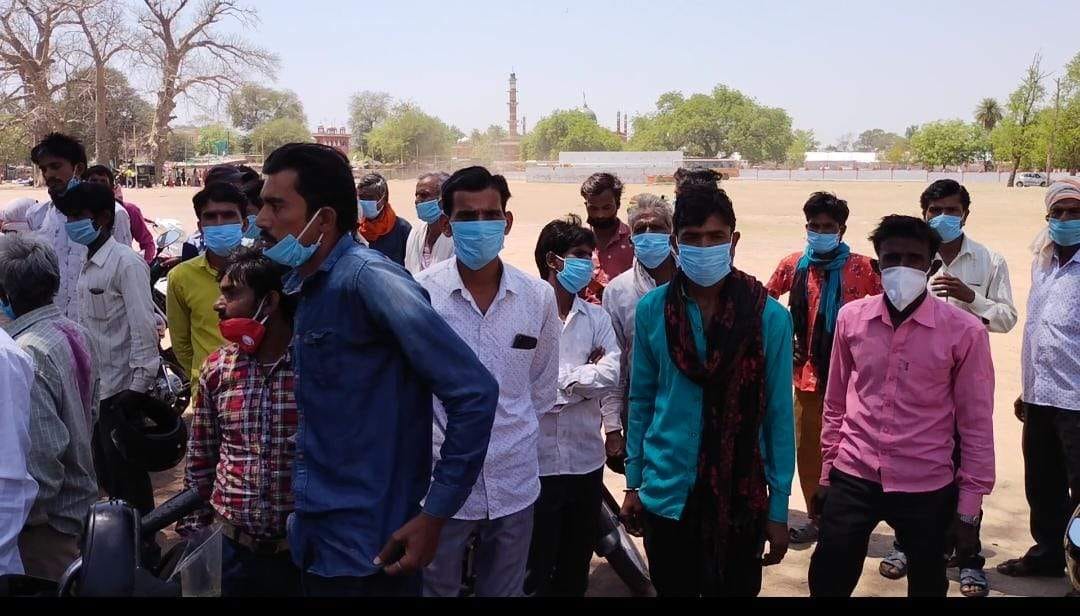 police misbehave blame in rampura kathvar