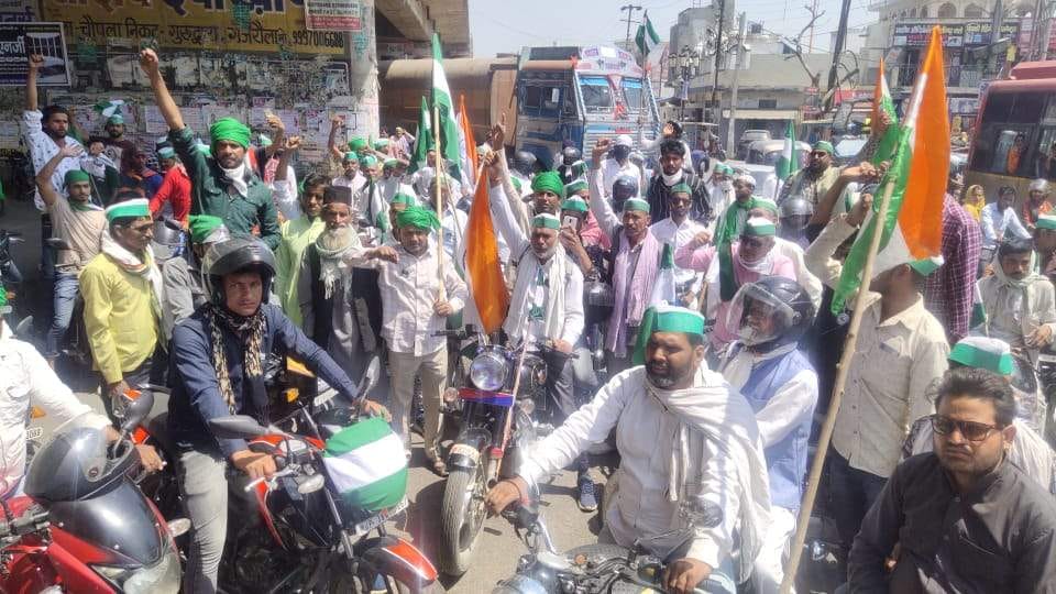 bku workers went to Ghazipur border with bikes