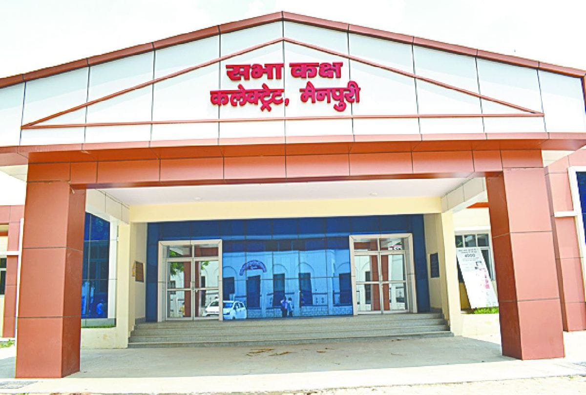 only candidates and proposer will be entry allow for nomination in mainpuri