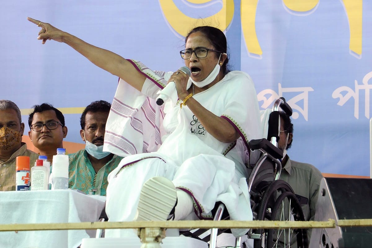west bengal cm Mamta banerjee changed 29 IPS, Cooch Behar sp suspended