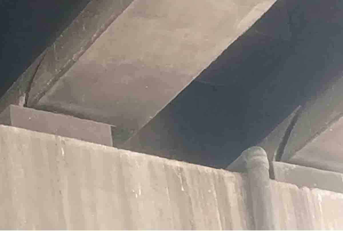 Kanpur: Crack in two beams of flyover on Bhauti-Ruma highway