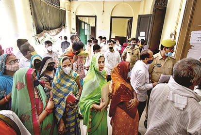 Prayagraj: 1620 contested for 84 seats of Zilla Panchayat member