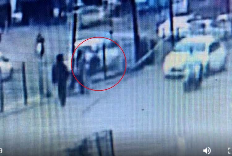 Friend push a person in front of moving car in Jalandhar of Punjab