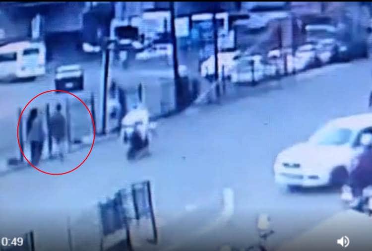 Friend push a person in front of moving car in Jalandhar of Punjab