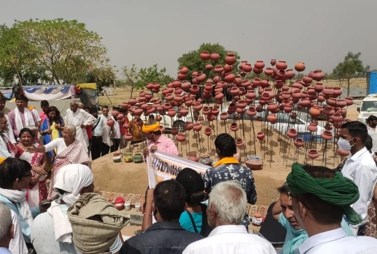 Shaheed Memorial is Builded on Delhi-Jaipur Highway in Rewari of Haryana