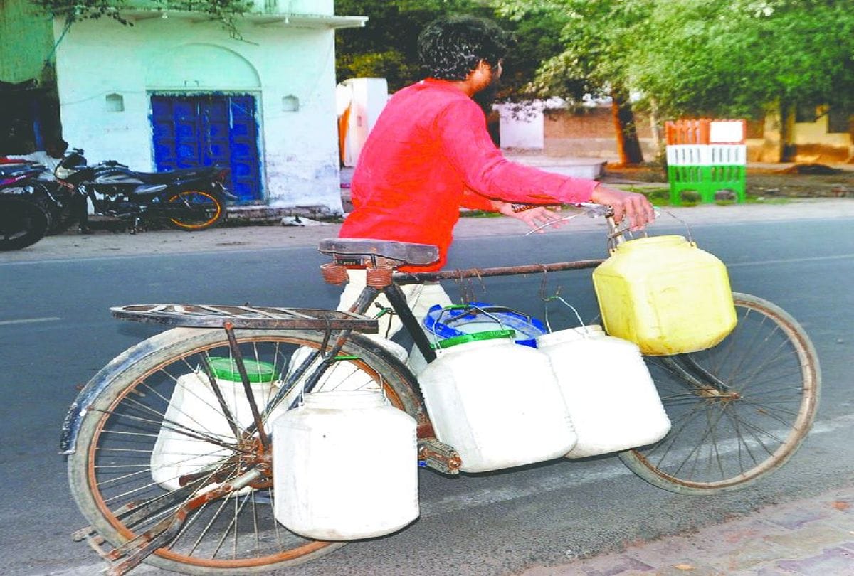 Water problem in the rural area of Agra